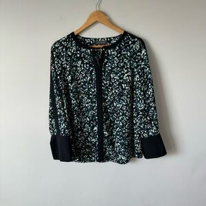 Women's Black and White Patterned Top